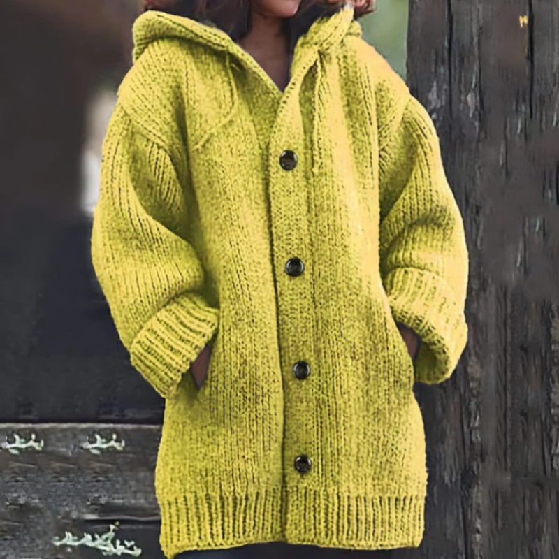 Damstickad kappa – Chunky stickad – Oversize passform – Huva och stora knappar