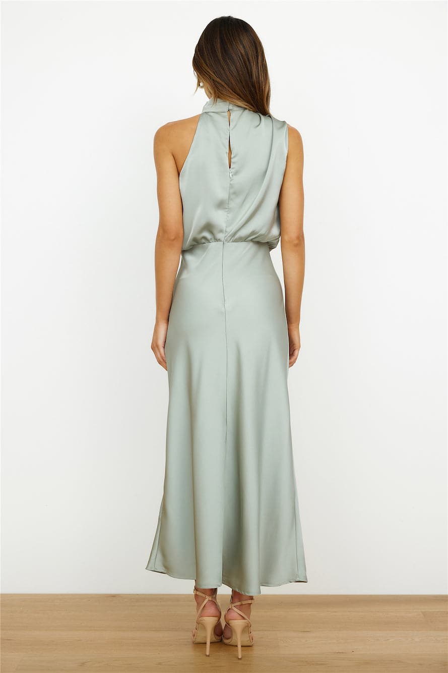 Klänning för dam - Elegant maxiklänning - Halterneck med drapering - Lyxigt satinliknande tyg