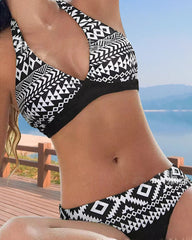 Dam Bikini Set – Halterneck – Stretchigt Tyg – Låg Midja – Figurnära Passform