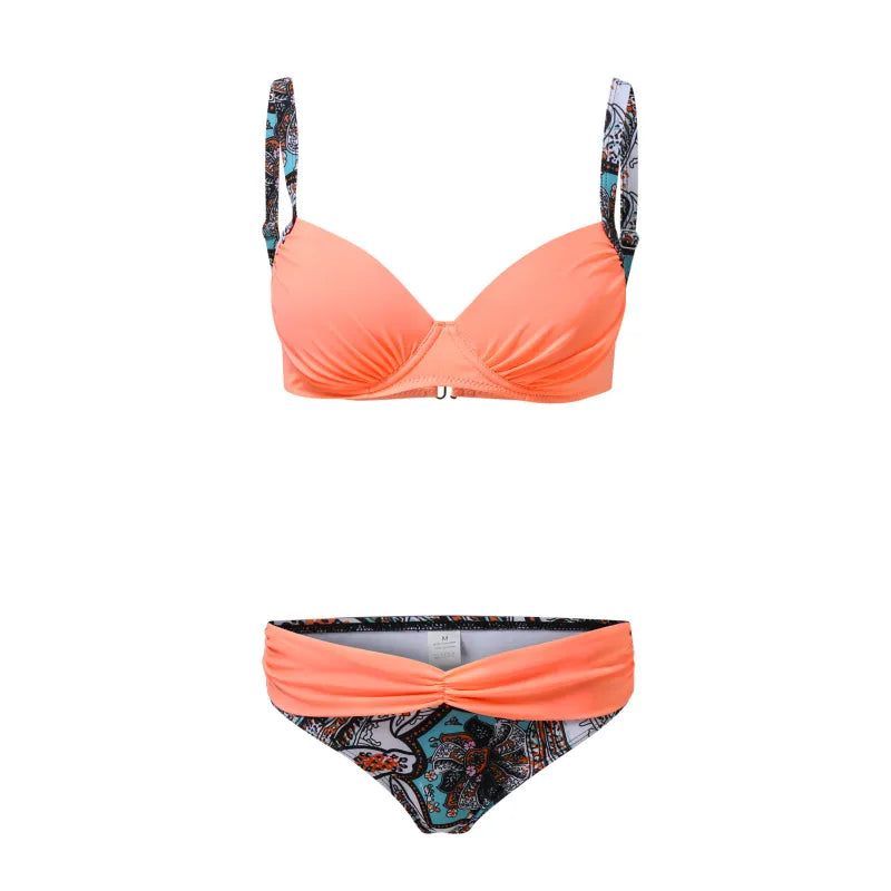Dam Bikini Set – Stödjande Passform – Rynkad Byst – Låg Midja – Mönstrade Detaljer