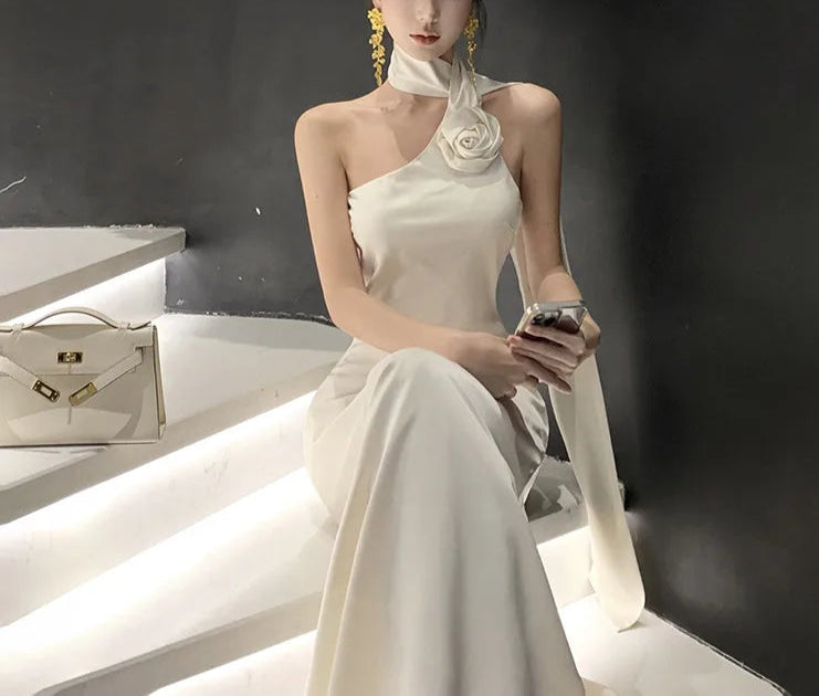 Elegant satinklänning med en axel för kvinnor – Aftonklänning i maximodell