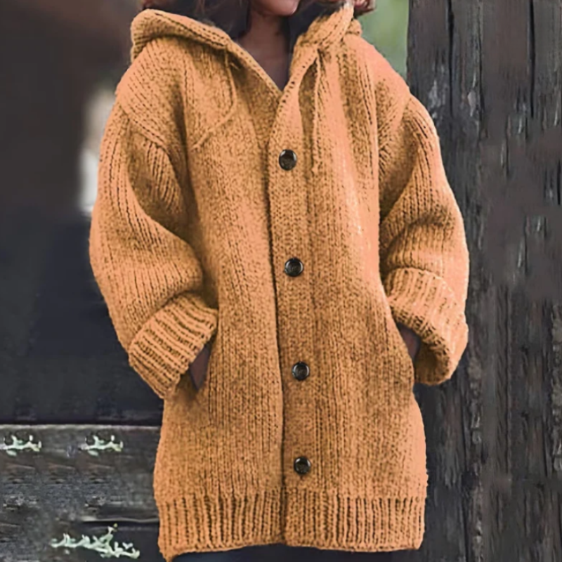Damstickad kappa – Chunky stickad – Oversize passform – Huva och stora knappar