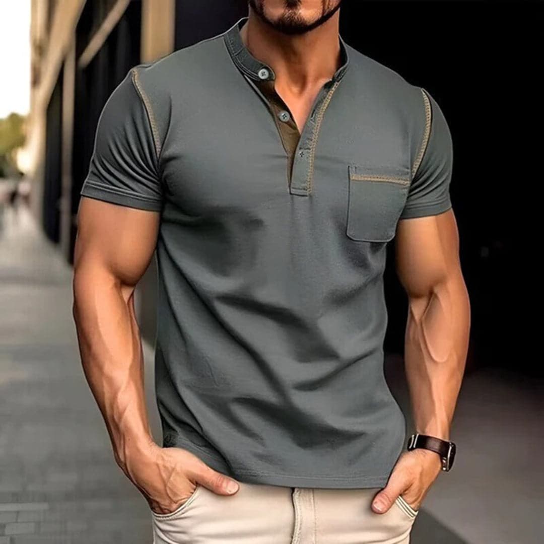 Herr Henley-tröja – Kort ärm – Knappslå med tre knappar – Bröstficka – Slim Fit