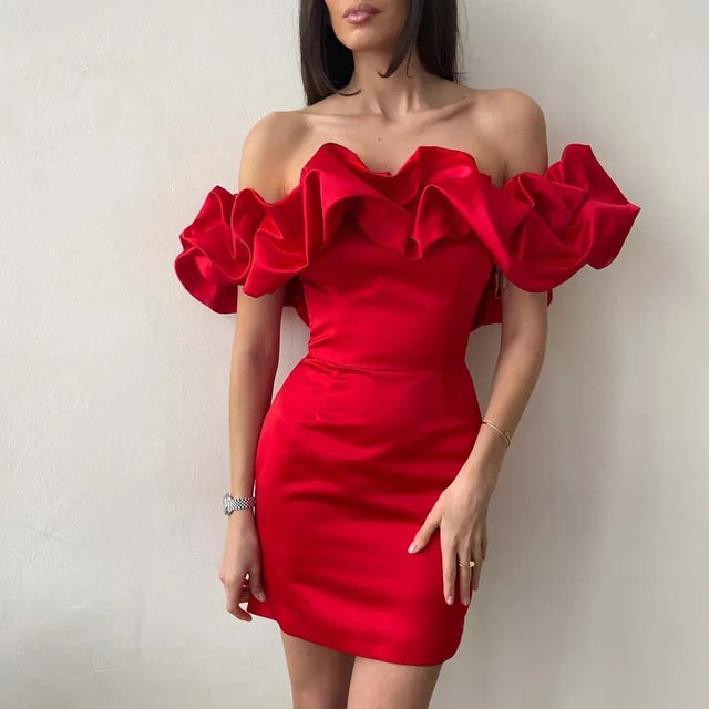 Dam Klänning - Off Shoulder - Figurnära - Volangdetaljer - Elegant Festklänning