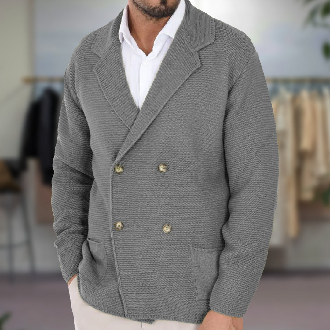 Herrkofta – Texturerad Stickning – Regular Fit – Kavajstil – Dubbeknäppt Design