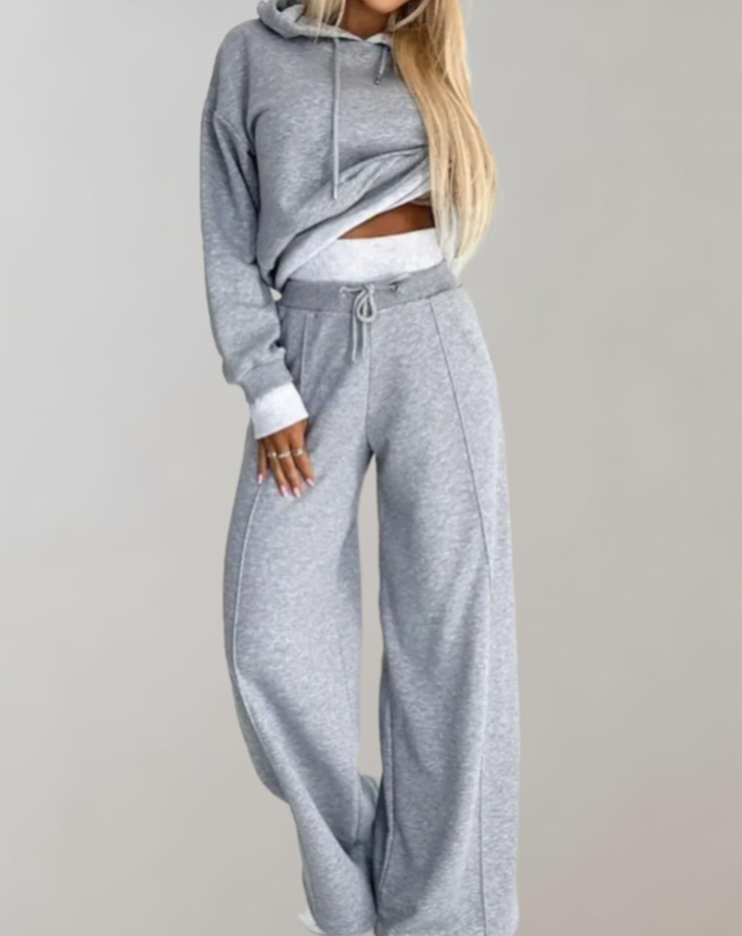 Dam Loungewear Set – Croppad Hoodie – Vida Byxor – Elastisk Midja – Bekväm Passform