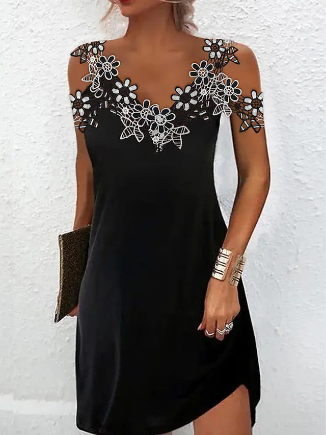 Dam Miniklänning – Slim Fit – Broderad Spets – V-ringning – Ärmlös Mini Elegant