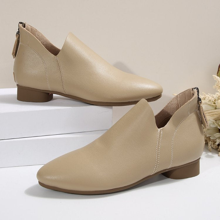 Dam Ankelboots – Slim Passform – Pointig Tå – Bakdragkedja – Elegant Design