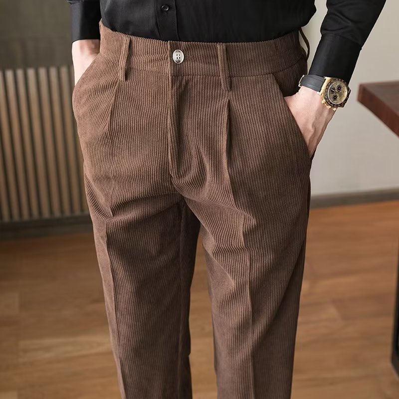 Herrbyxor – Slim Fit – Manchester – Pressveck – Hellånga – Smart Casual