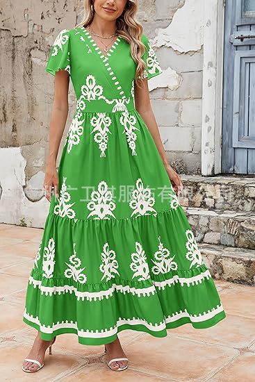 Damklänning Boho Maxilängd – V-ringad – Kort Ärm – Blommigt Tryck – A-linjeformad