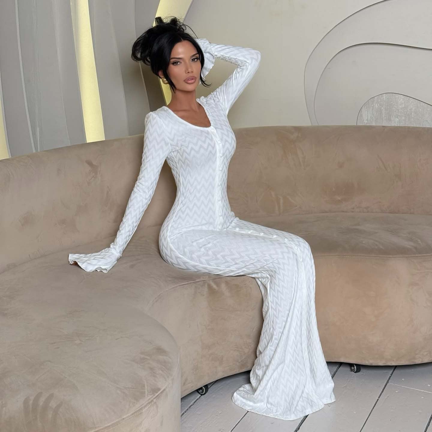 Damklänning – Slim Fit – Lätt Stickat Tyg – Vågmönster – Långa Ärmar – Hellång