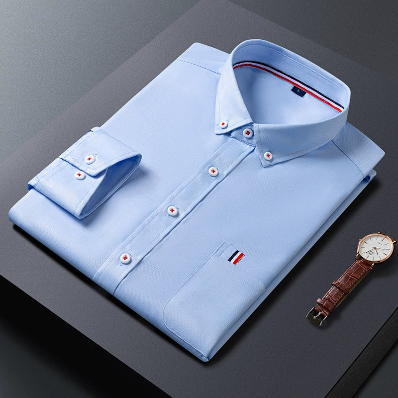 Herrskjorta lång ärm – Slim Fit – Bomullsblandning – Bröstficka – Klassisk krage