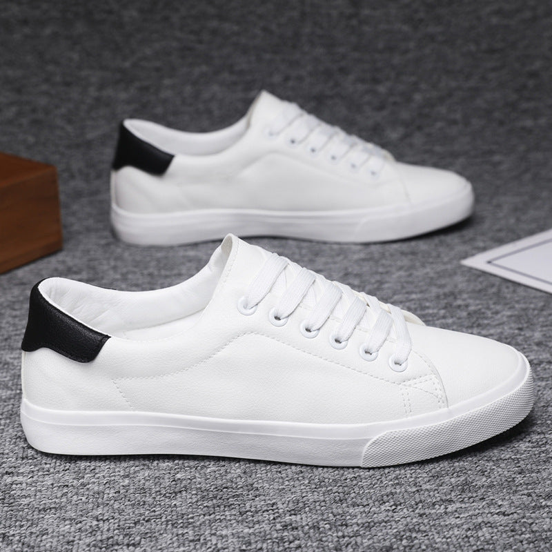 Herrsneakers – Låg modell – Syntetskinn – Snörning – Halkfri gummisula – Bekväm passform