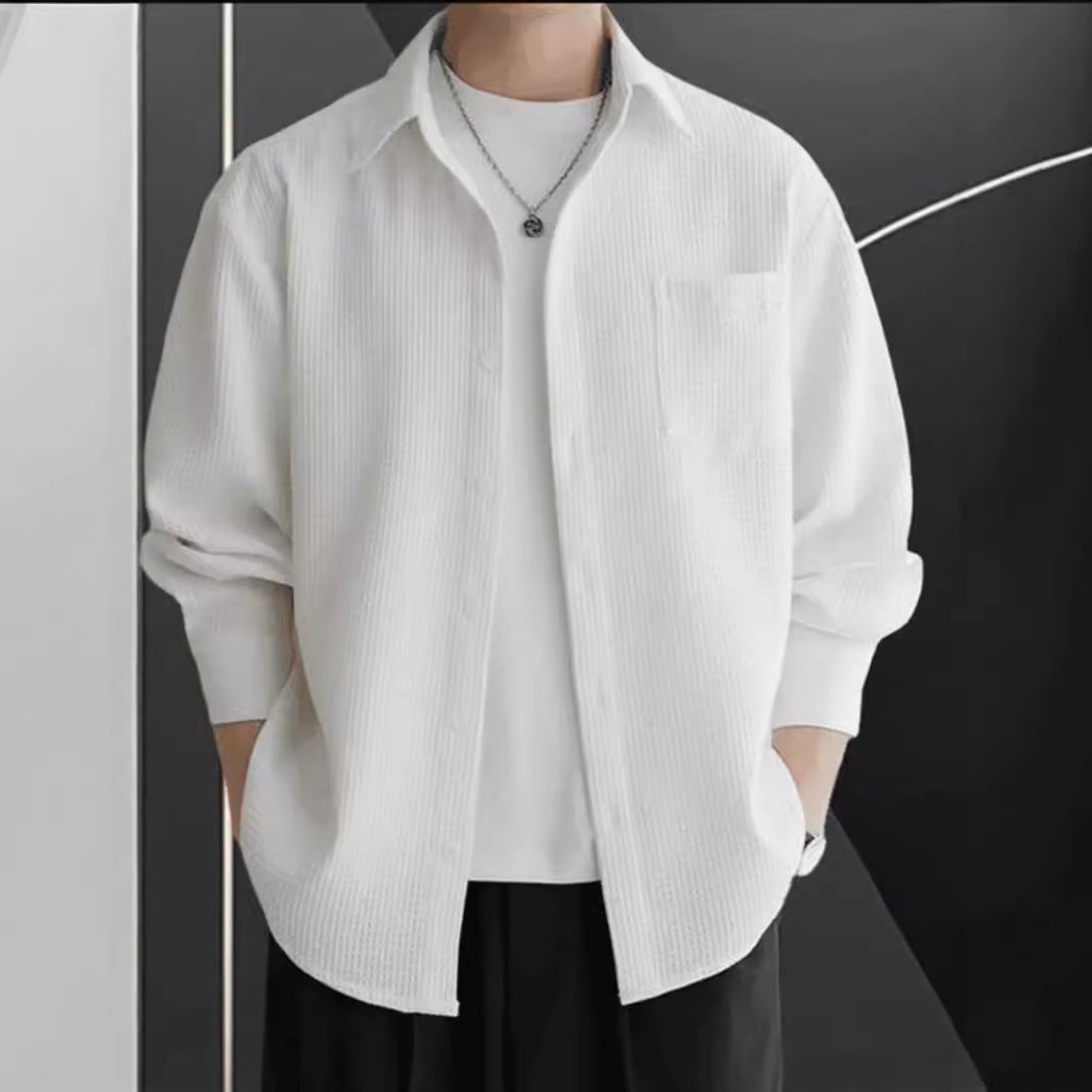 Herrskjorta – Oversized Passform – Vaffelstickat Tyg – Lång ärm – Knäppning fram