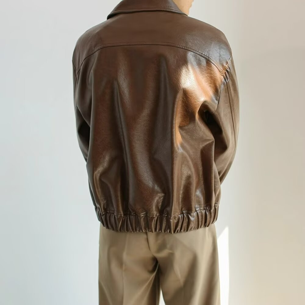 Herrjacka i läder – Oversized modell – Kort midjelängd – Dragkedja – Streetwear