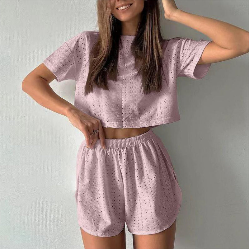 Dam Set med Topp och Shorts – Avslappnad Passform – Luftig Perforerad Design