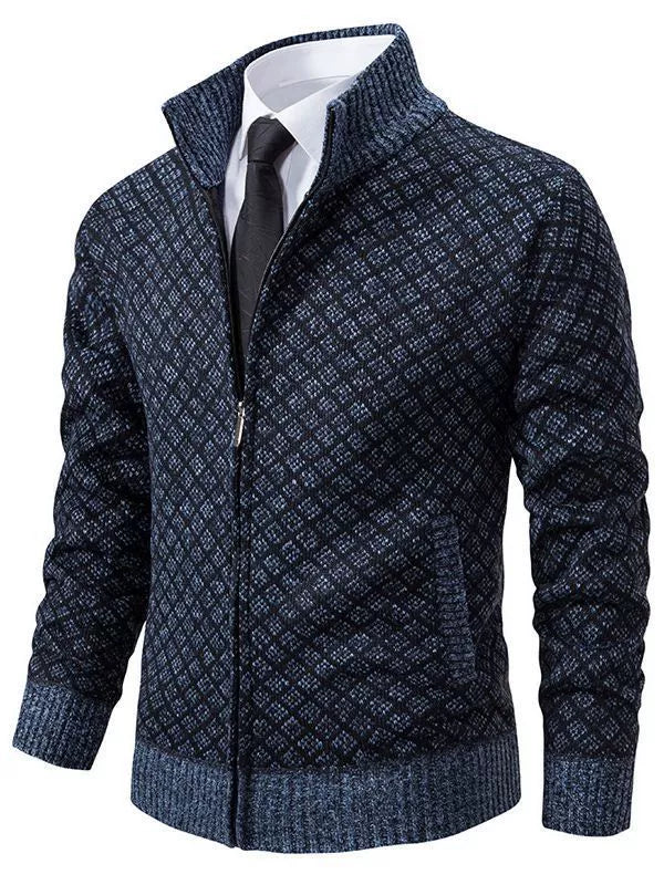 Herrkofta – Figursydd Modell – Ståkrage – Dragkedja – Ribbad Kant – Stickad design
