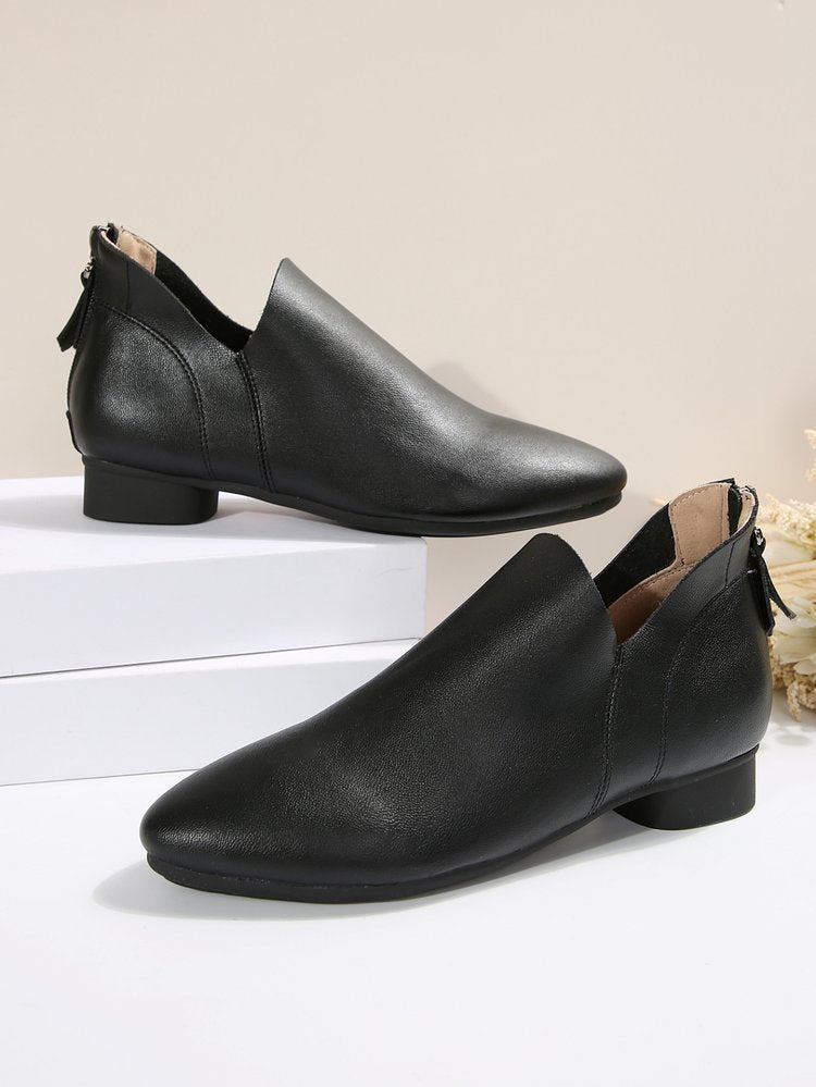 Dam Ankelboots – Slim Passform – Pointig Tå – Bakdragkedja – Elegant Design