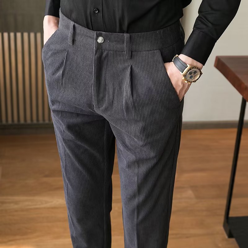 Herrbyxor – Slim Fit – Manchester – Pressveck – Hellånga – Smart Casual