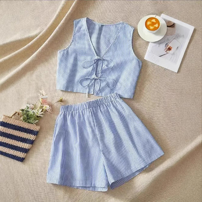 Damlinne – Ärmlös Crop Top – Figurnära Passform – Snörning – Randigt Mönster