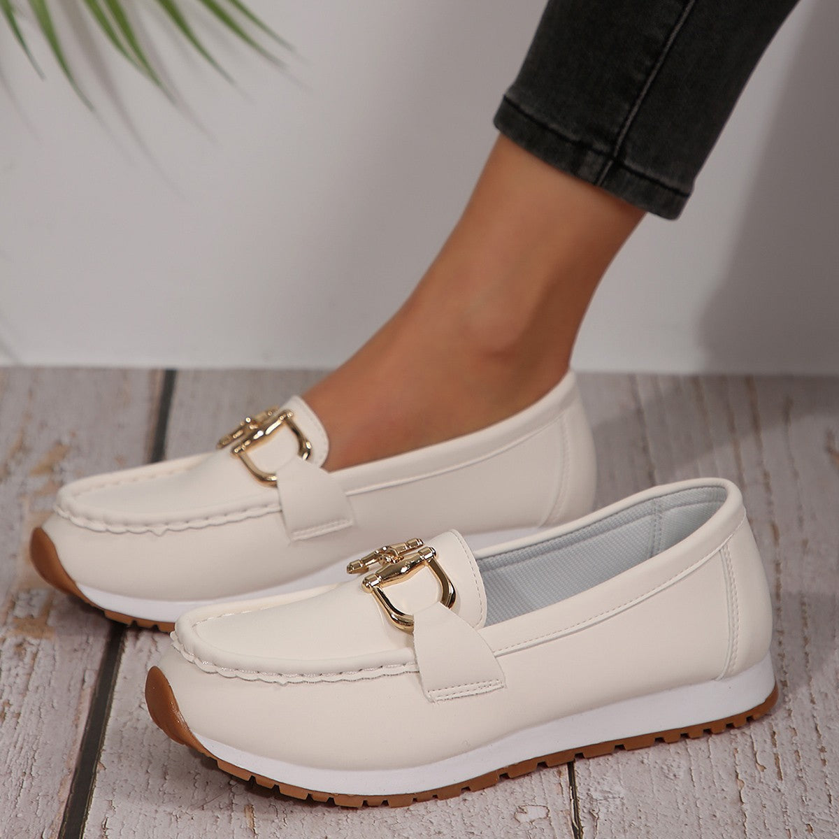 Dam Sneakers – Platåsula – Kedjedetalj – Moc Toe – Slip-on – Avslappnad Passform