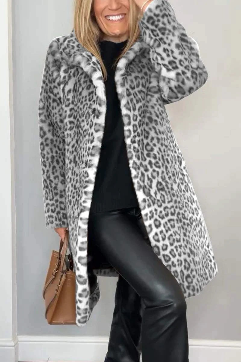 Dam Kappa – Fuskpäls – Oversize Passform – Notchkrage – Leopardmönster