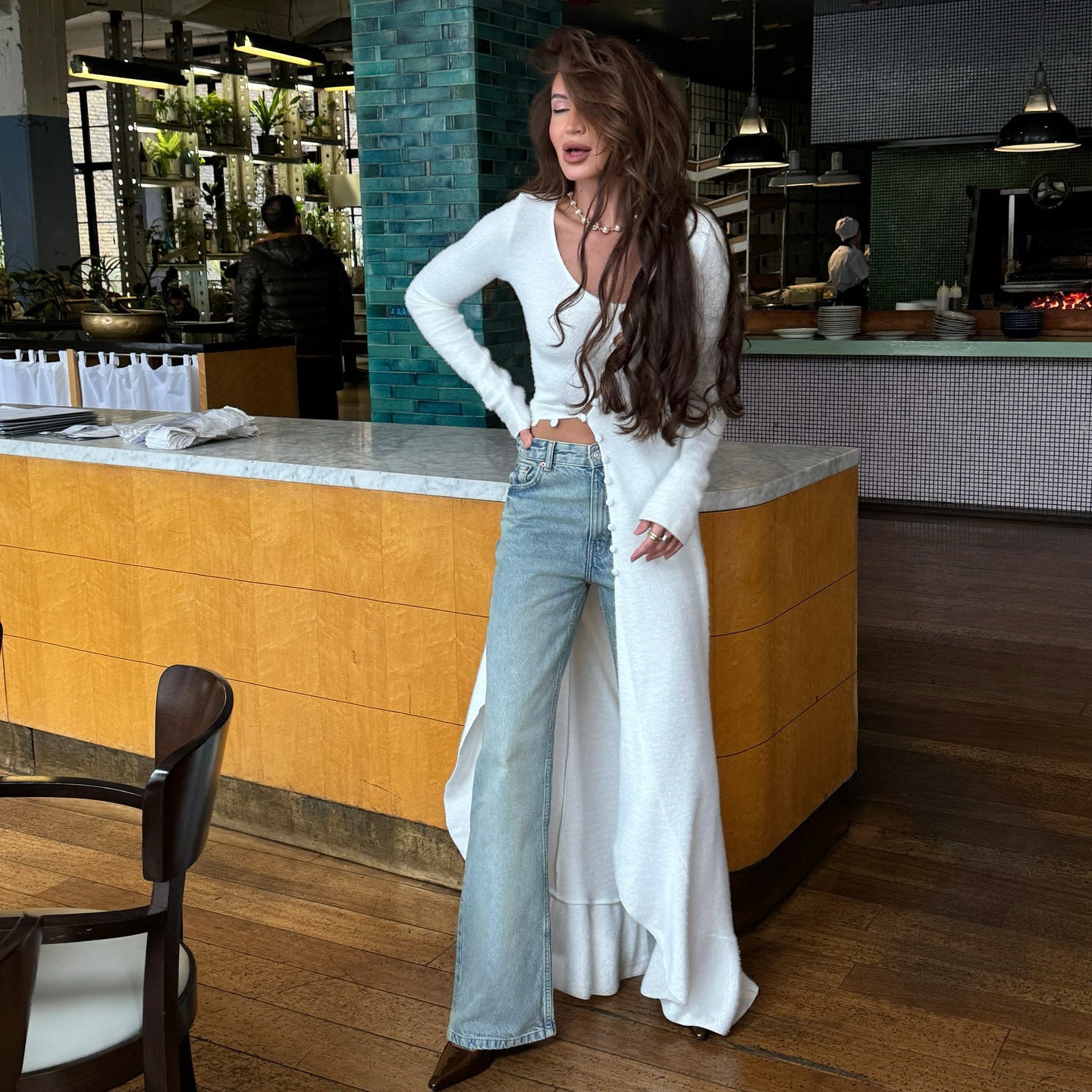 Damkofta – Slim Fit – Mjukstickad – Knäppning Fram – Maxilängd