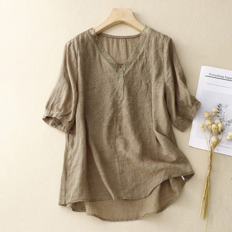 Dam T-shirt – Lös Passform – V-ringning – Brodyr – Naturliga Fibrer