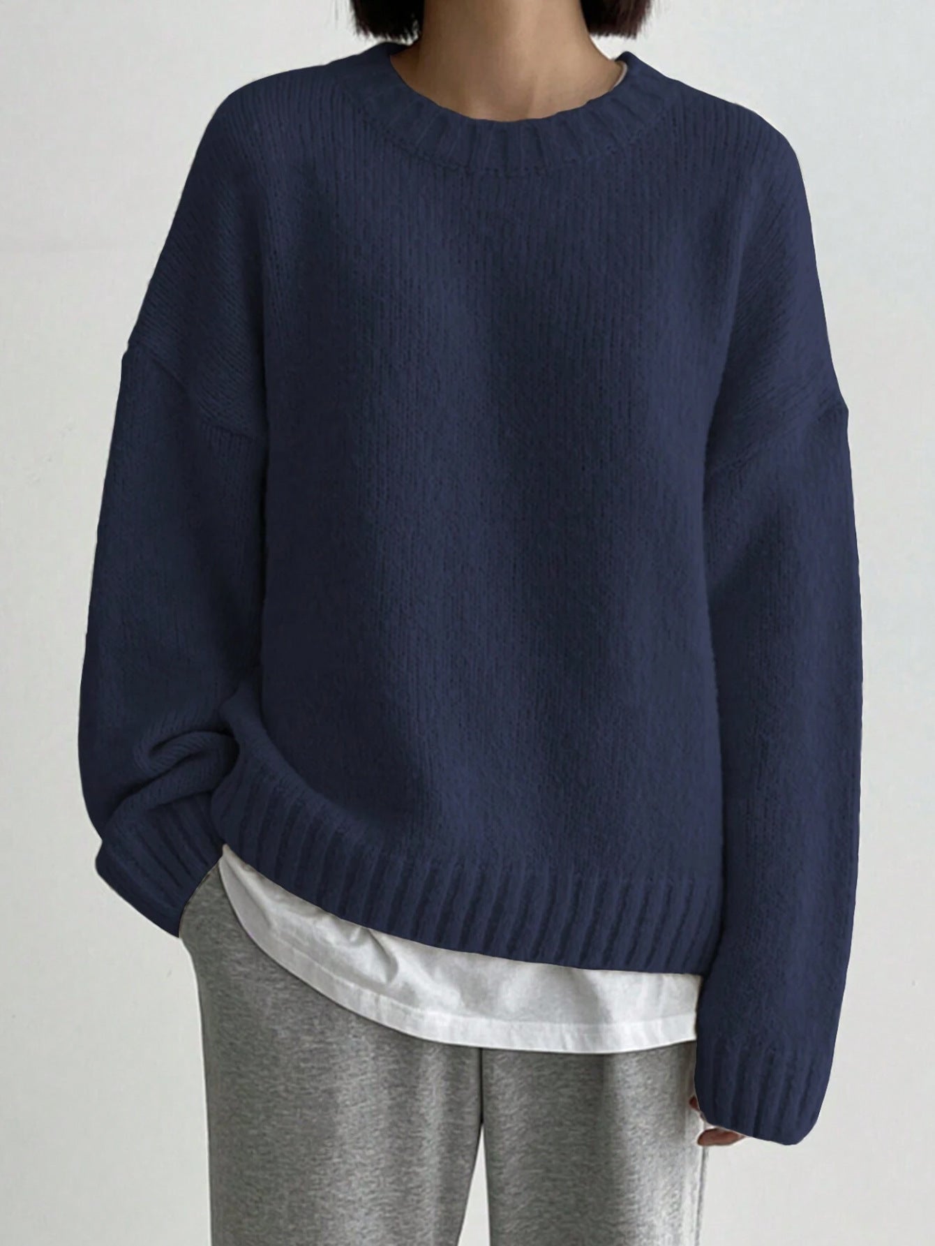 Damtröja – Oversized Passform – Rund Hals – Ribbad Kant