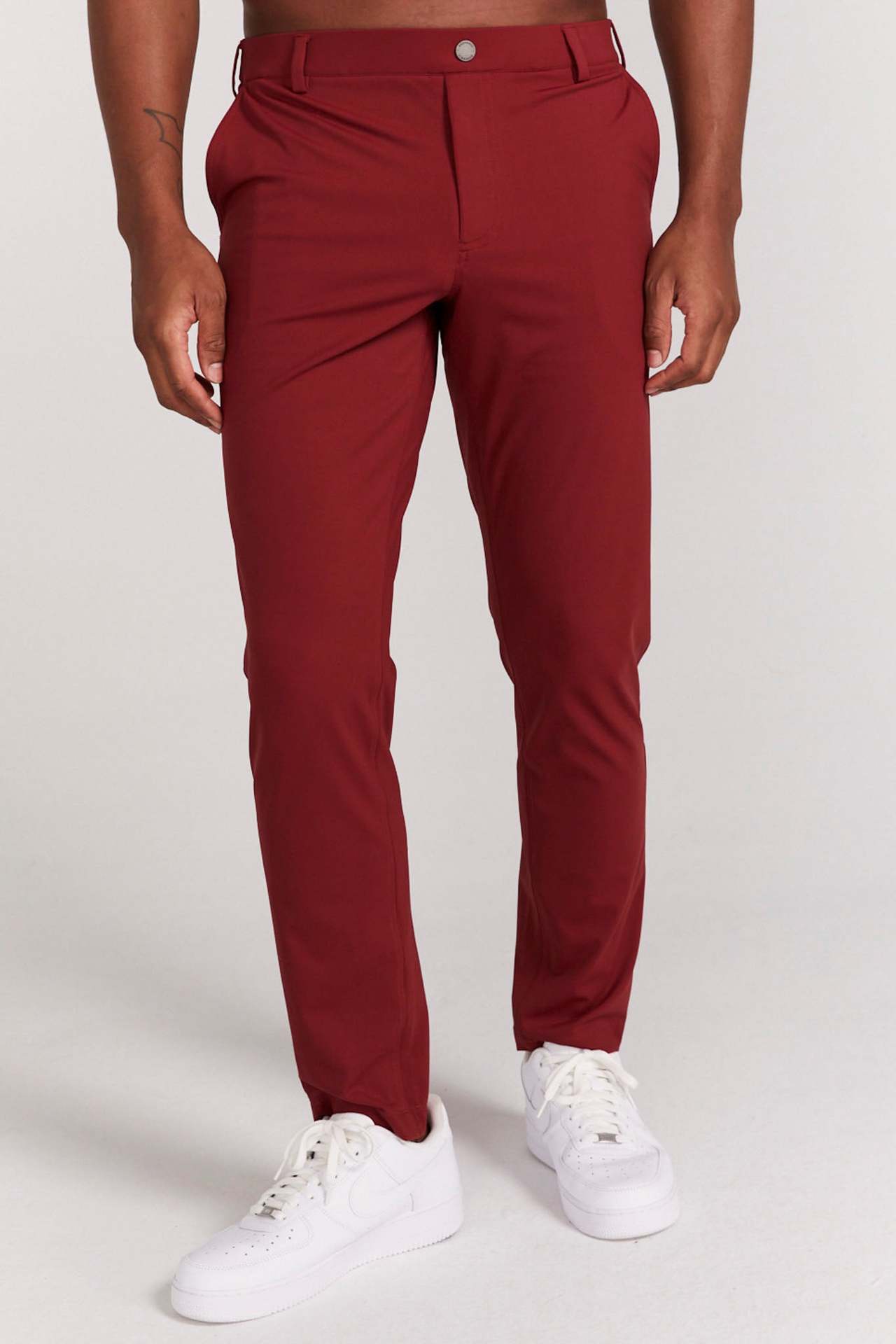 Herrbyxa – Slim Fit – Mjuk Andningsbar Textil – Fullängd – Bakfickor