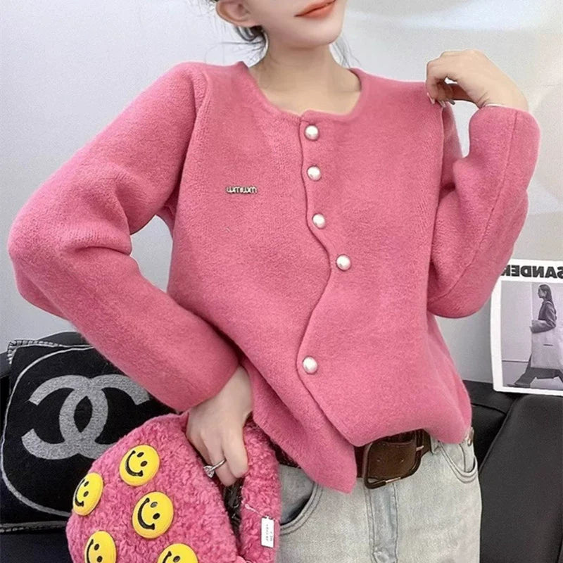 Damkofta – Ullmix – Avslappnad Passform – Oregelbunden Knäppning – Lång Ärm