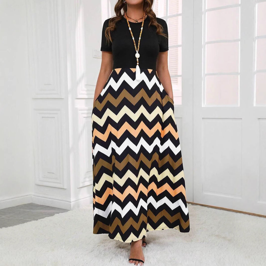 Damklänning lång – Avslappnad passform – Kort ärm – Vågigt mönster