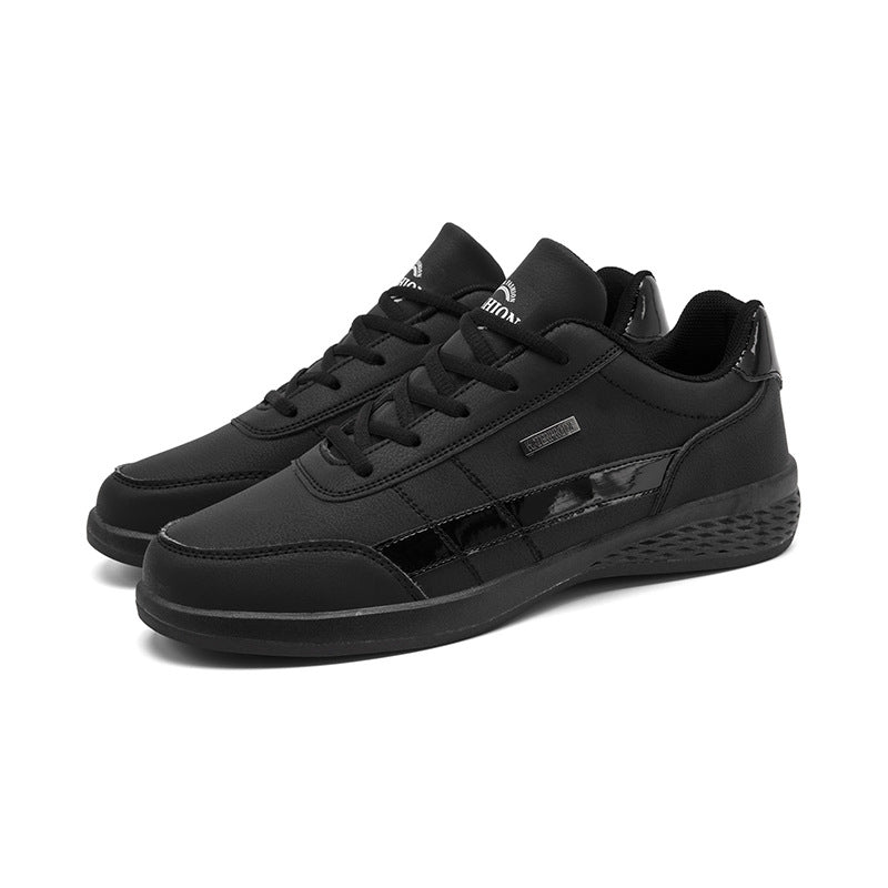 Herrsneakers – Låg modell – Vadderad sula – Halksäker yttersula – Snörning