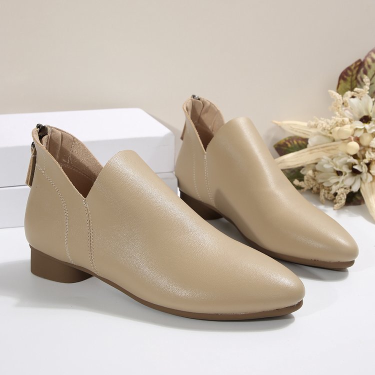 Dam Ankelboots – Slim Passform – Pointig Tå – Bakdragkedja – Elegant Design