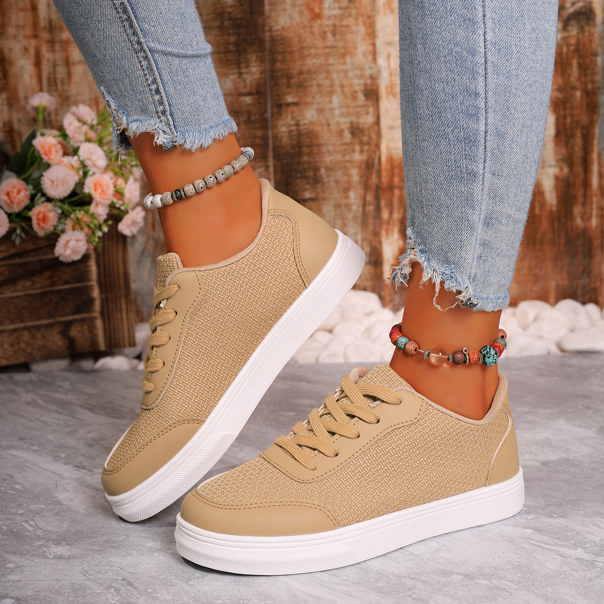 Dam Sneakers – Låg Modell – Andningsbar Vävd Ovandel – Dämpad Sula – Snörning