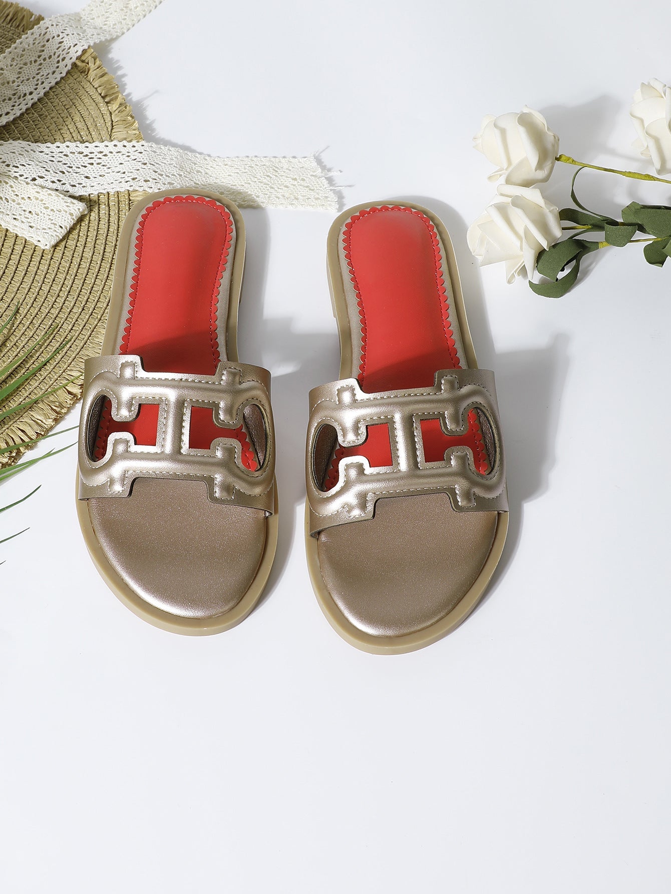 Dam Sandaler – Platt Sula – Öppen Tå – Utskuren Rem – Slip-On Vardagsstil