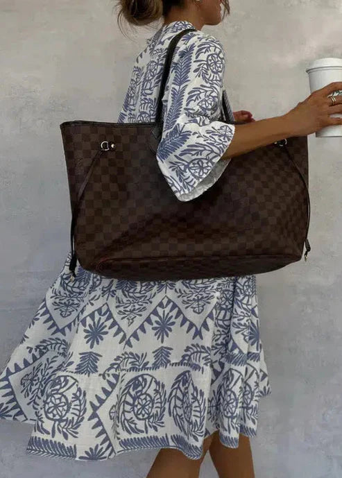 Damklänning – Miniklänning – V-ringning – 3/4-ärm – Avslappnad Passform – Luftigt Tyg