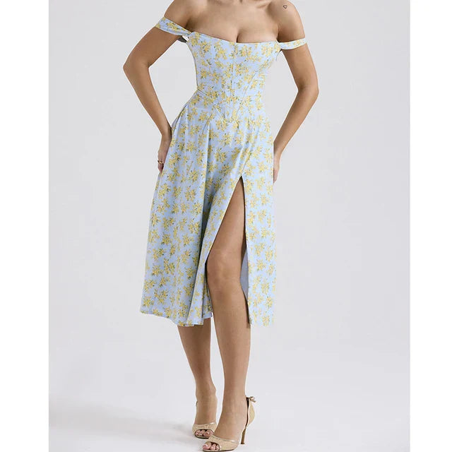 Damklänning midi – Korsettliv – A-linjeform – Breda axelband – Blommigt mönster – Slits