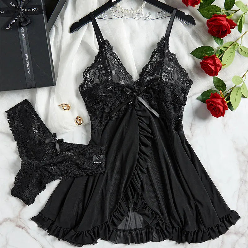 Dam Lingerieset – Slim Fit – Spetskupor – V-ringning – Rynkad Kant – Tunn Design