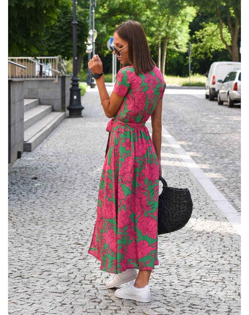 Klänning för dam - Omlottmodell - Midilängd - Kort ärm - Blommigt mönster - Figursmickrande passform