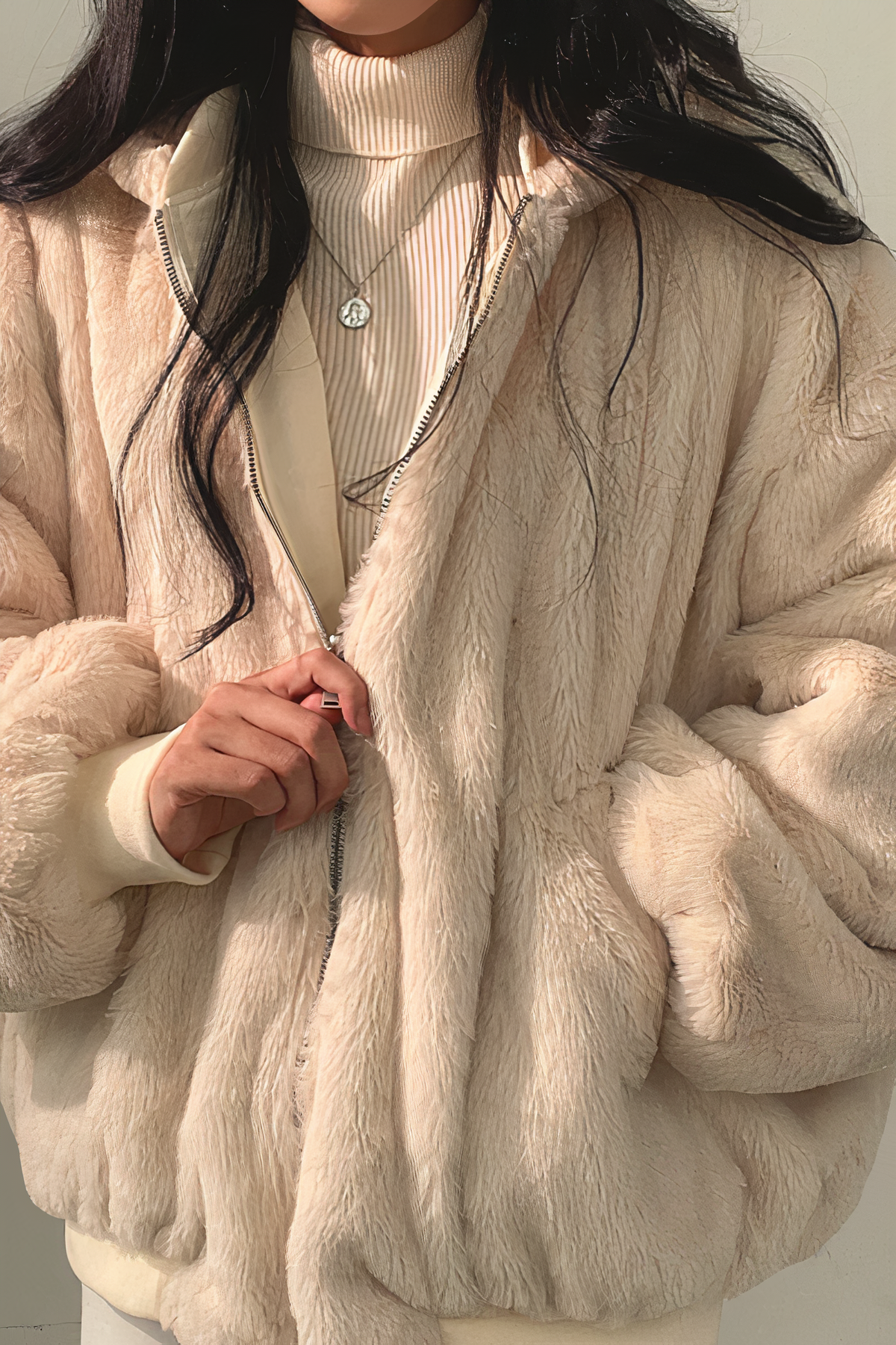 Damdunjacka – Oversized Passform – Vändbar med Mjuk Shearling – Ribbad Kant – Dragkedja