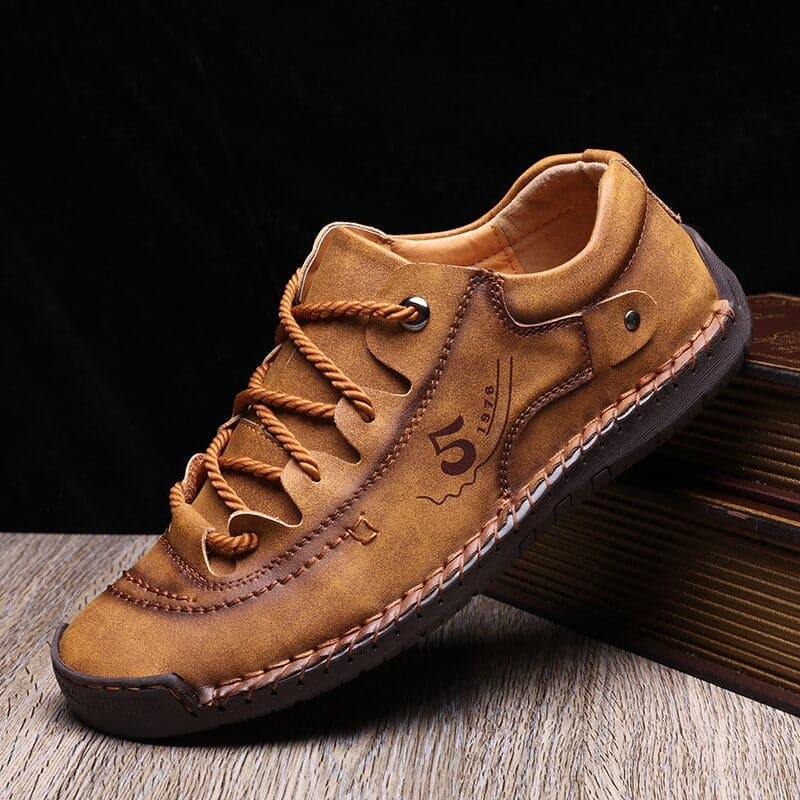 Herr Sneakers - Låg Modell - Snörning - Mockaliknande Material - Greppvänlig Sula