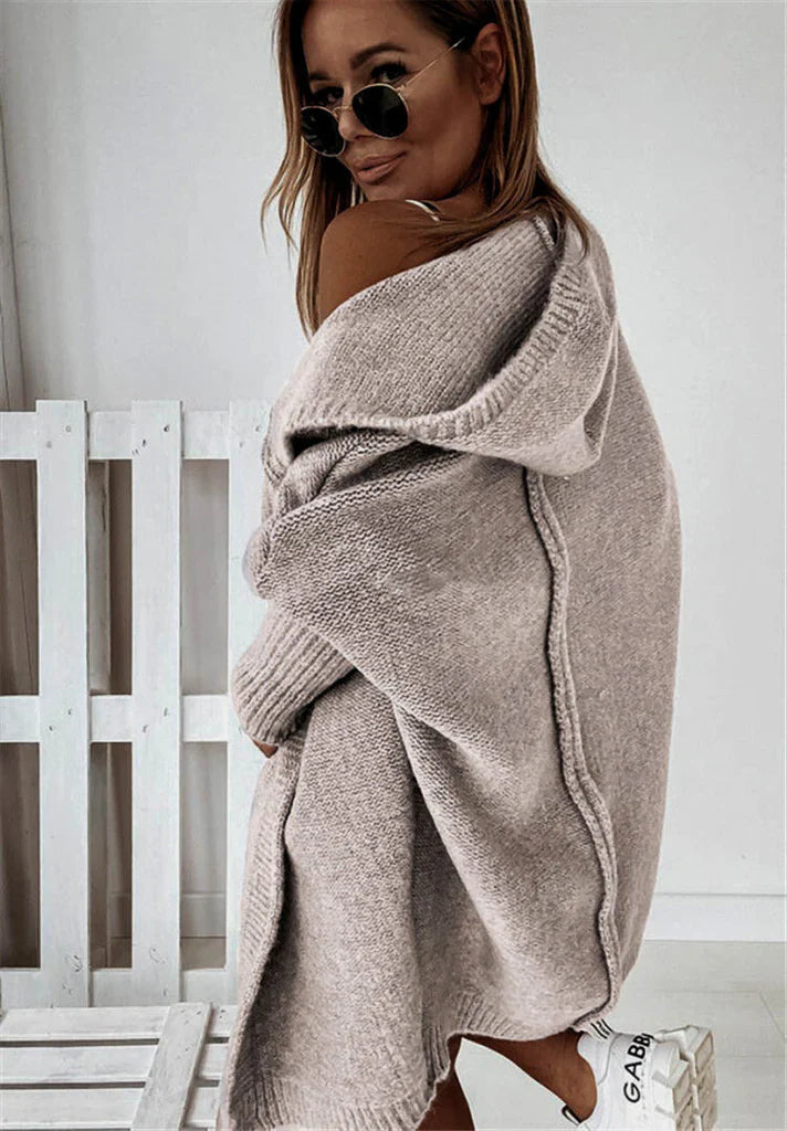 Damkofta – Oversize Passform – Stickad Ullblandning – Huva och Öppen Front