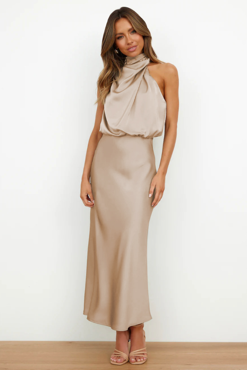 Klänning för dam - Elegant maxiklänning - Halterneck med drapering - Lyxigt satinliknande tyg