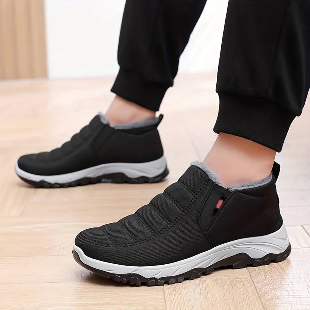 Herr slip-on skor – låg modell – vadderad sula – quiltad ovandel – andningsbar passform