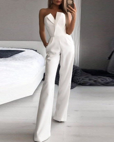 Dam Jumpsuit – Axelbandslös – Figurnära Liv – Vida Ben – Elegant Festplagg
