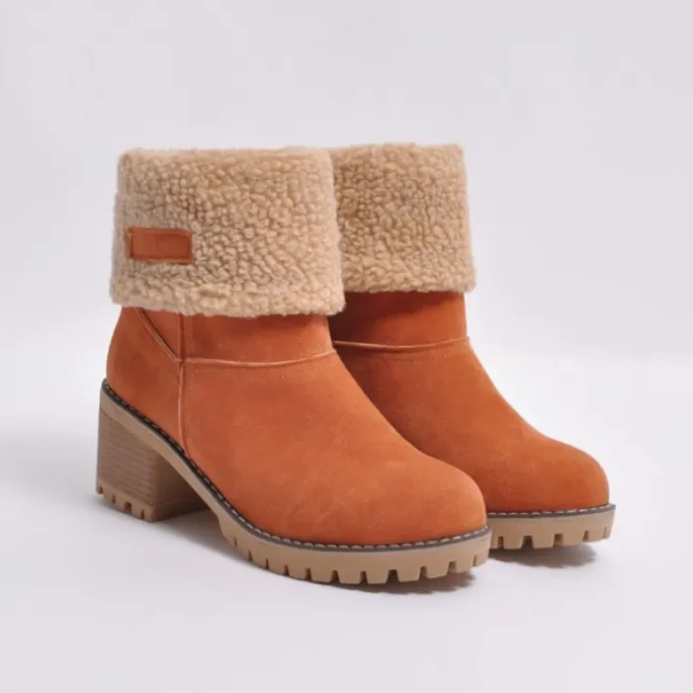 Dam Ankelboots – Suedetextur – Fårskinnsfoder – Vikbar Kant – Stabil Klack – Mönstrad Sula