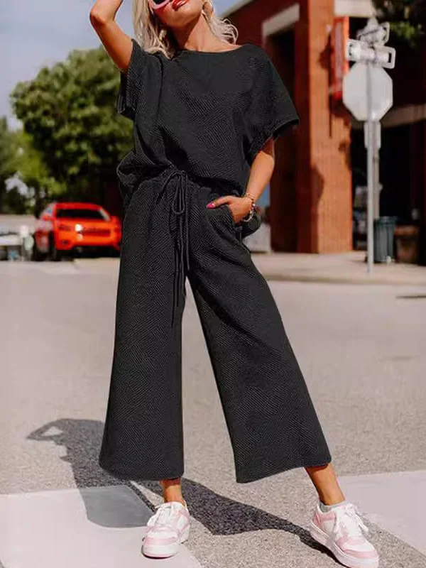 Damset – Mjukstickad tvådelad loungeoutfit – Lös passform – Kort ärm och vida byxor