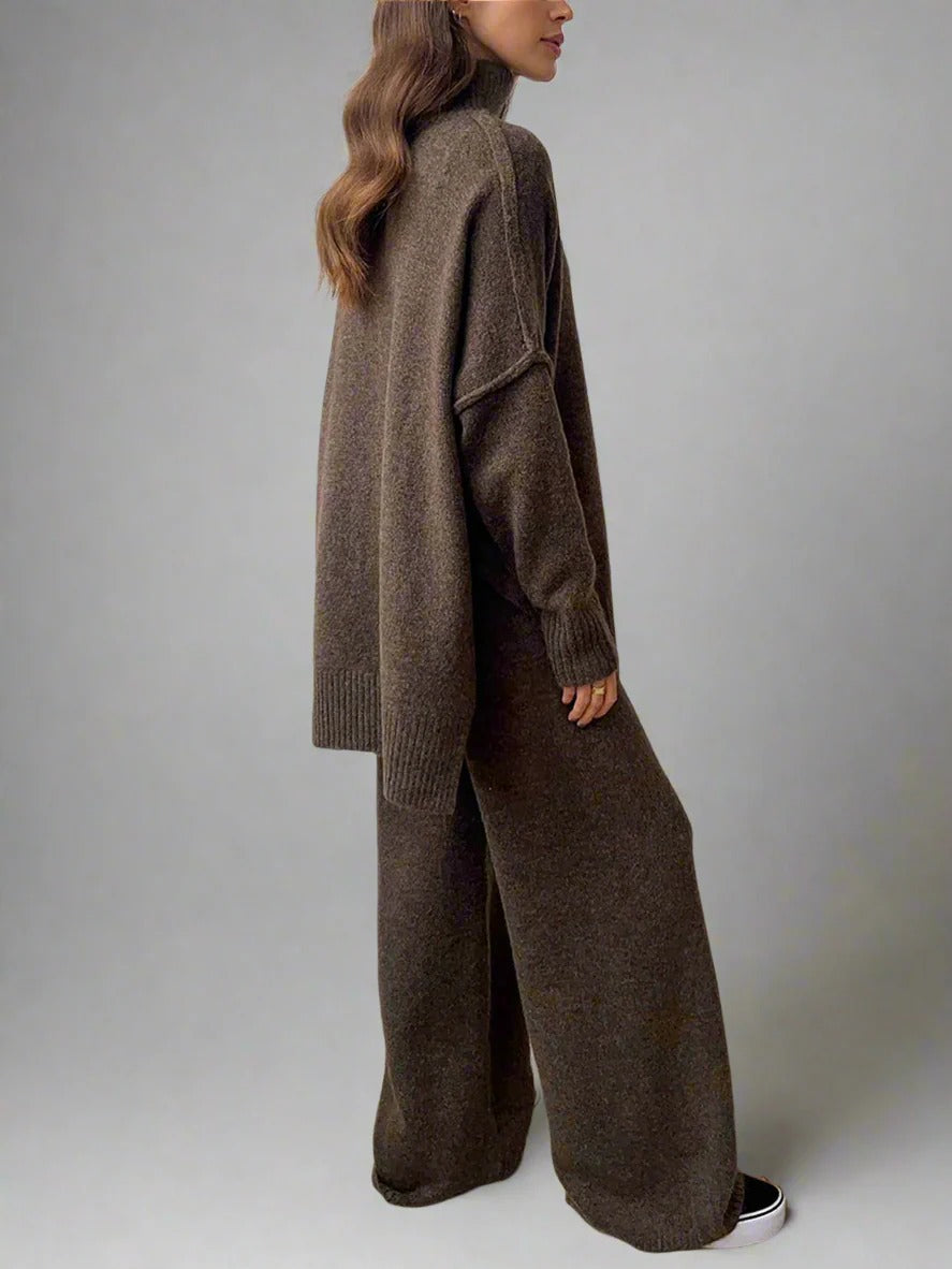Dam Lounge Set – Mjukstickad Oversized Passform – Polokrage – Vida Byxor