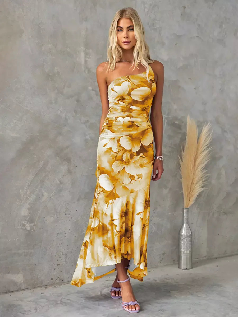 Dam Maxiklänning – One-Shoulder – Blommigt Mönster – Rynkad Midja – Flödande Siluett